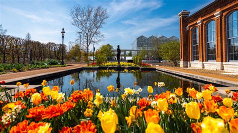 De Missouri Botanical Garden: Een weelderige groene oase vol exotische planten en fascinerende tentoonstellingen!