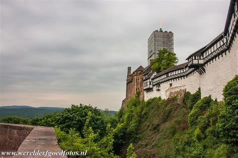 De Wartburg! Een middeleeuws kasteel vol geschiedenis en adembenemende uitzichten.