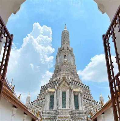 Wat Arun: Een Verheven Icoon en een Oase van Kolorrijke Pracht!